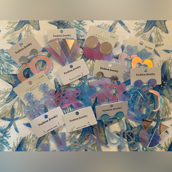 Lovely “LO💙VE” Earrings- New, Good Vibes, Happy💗💙🩵💞💓 BIG Statement Jewelry - Picture 9 of 9